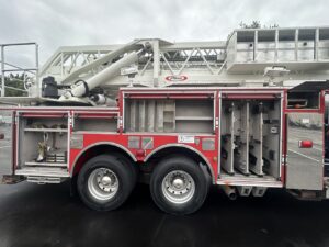 2006 Dash Pierce 100’ Platform