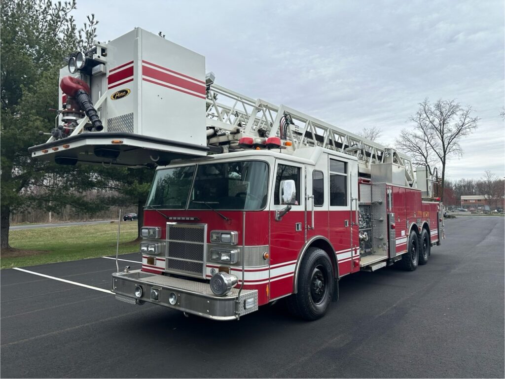 2001 Pierce 85’ Platform