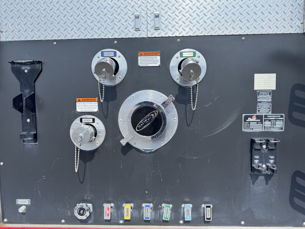 2012 Freightliner Ferrara 4×4