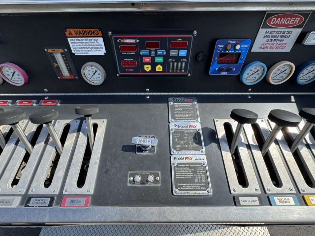 2012 Freightliner Ferrara 4×4