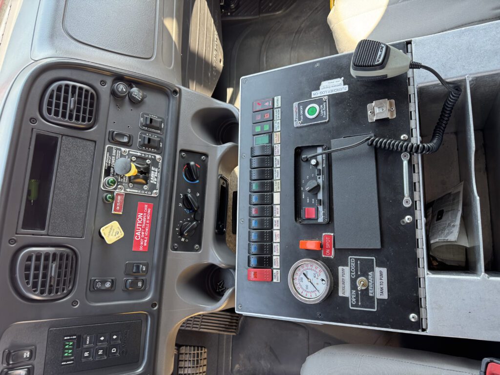 2012 Freightliner Ferrara 4×4