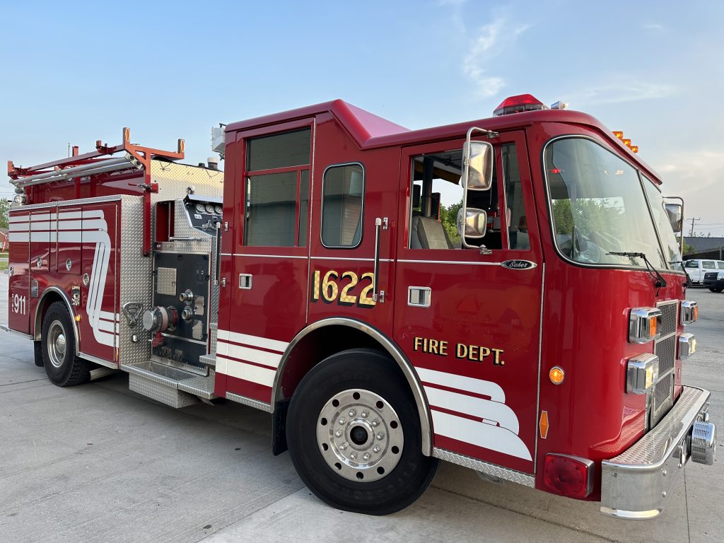 1996 Saber Pierce Pumper fire truck for sale - pumper