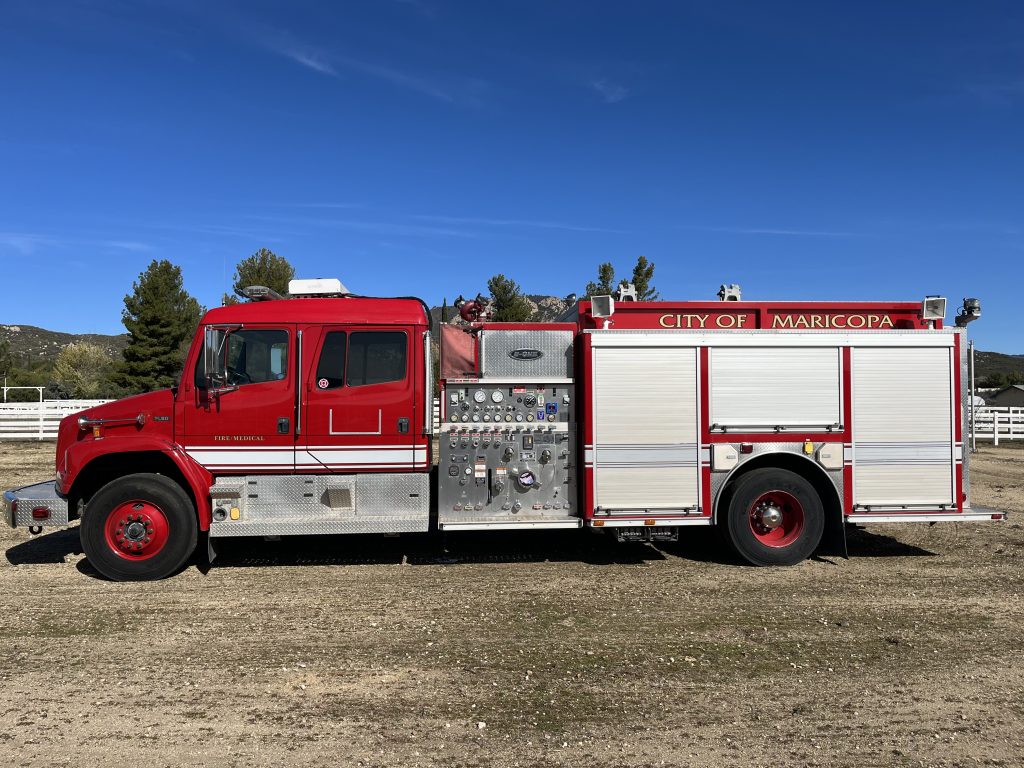 2004 Freightliner FL80