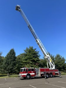 1989 Grummann 102’ Platform