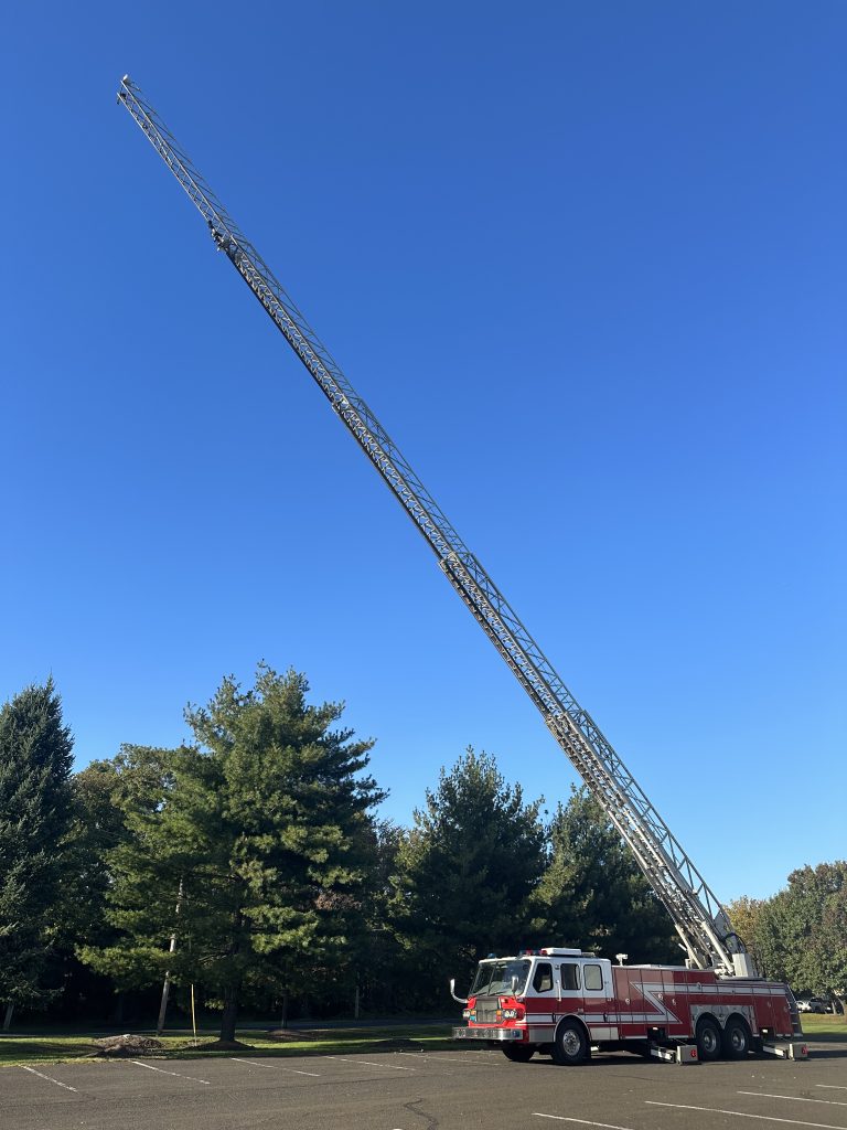 2009 E-One 135’ Aerial