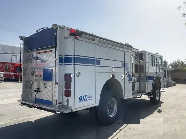 2005 Pierce 4×4 Wildland Engine