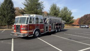 Fire Truck for Sale - 2000 Suthphen Custom Aerial - F023 -