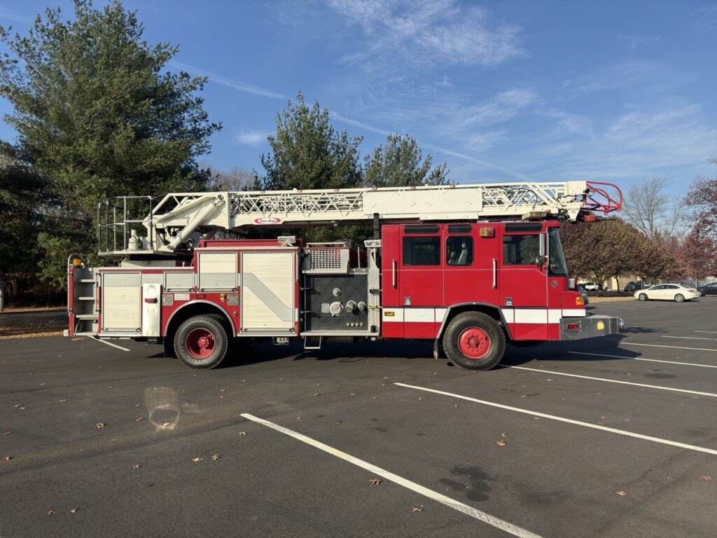 Aerial Fire Truck for Sale - Pierce Quantum - F029 FTC