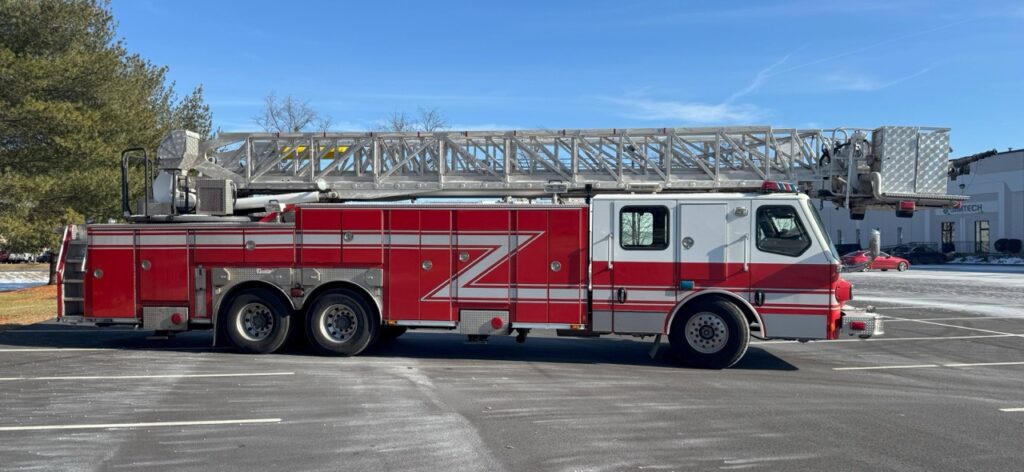 Fire Truck for Sale FTC F30 - 2009 E-One Quest Aerial Large