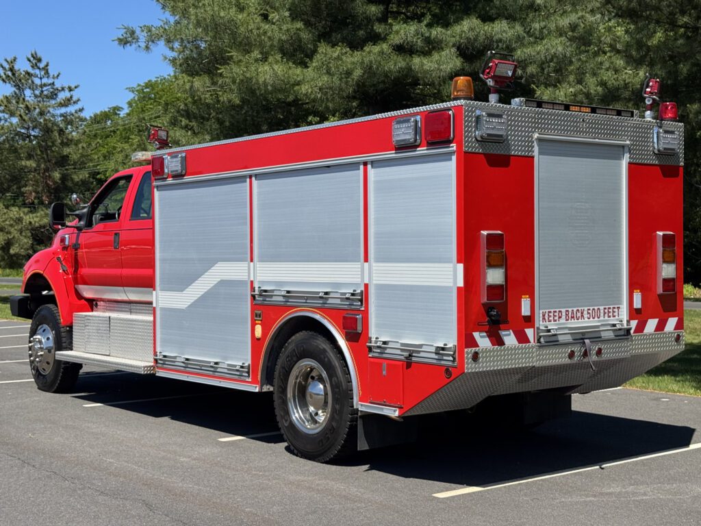 2006 Ford F-750 4×4 Dry Chemical & Foam Truck