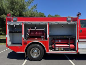 2006 Ford F-750 4×4 Dry Chemical & Foam Truck