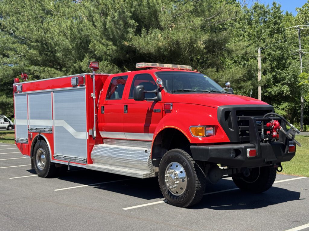 2006 Ford F-750 4×4 Dry Chemical & Foam Truck