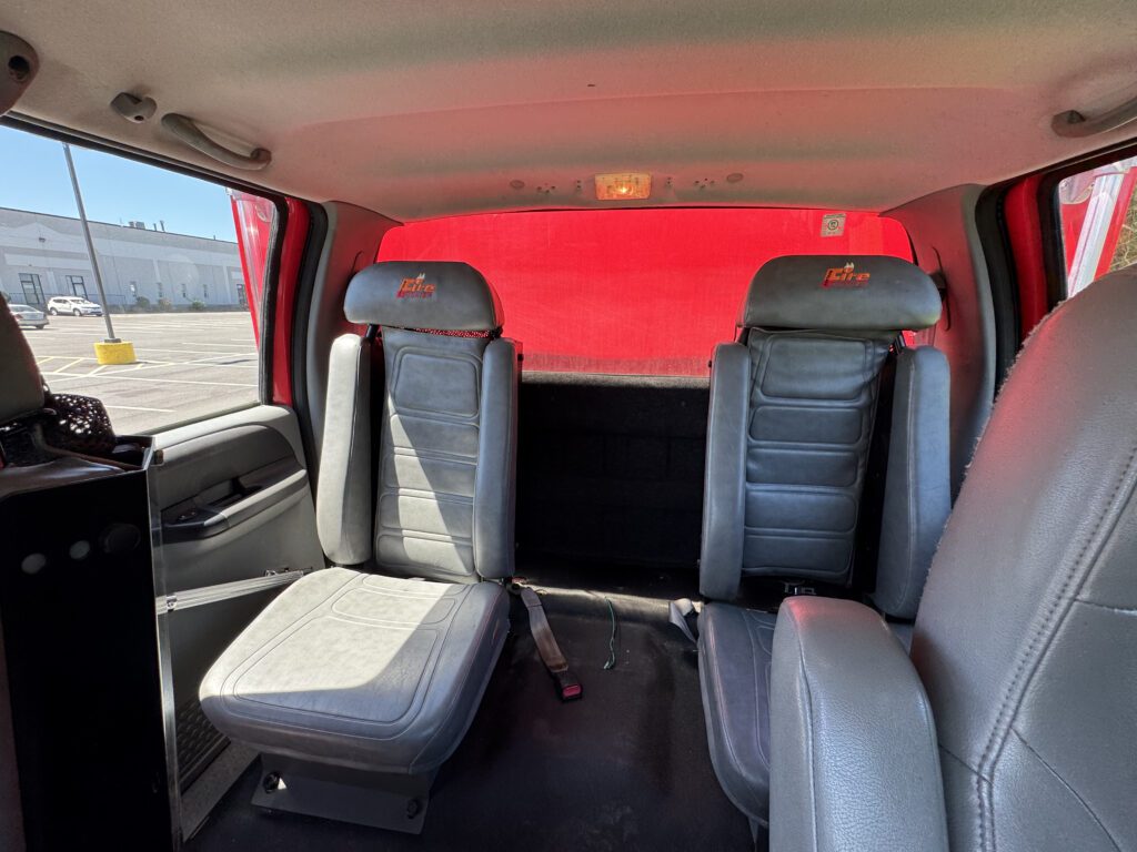 2006 Ford F-750 4×4 Dry Chemical & Foam Truck