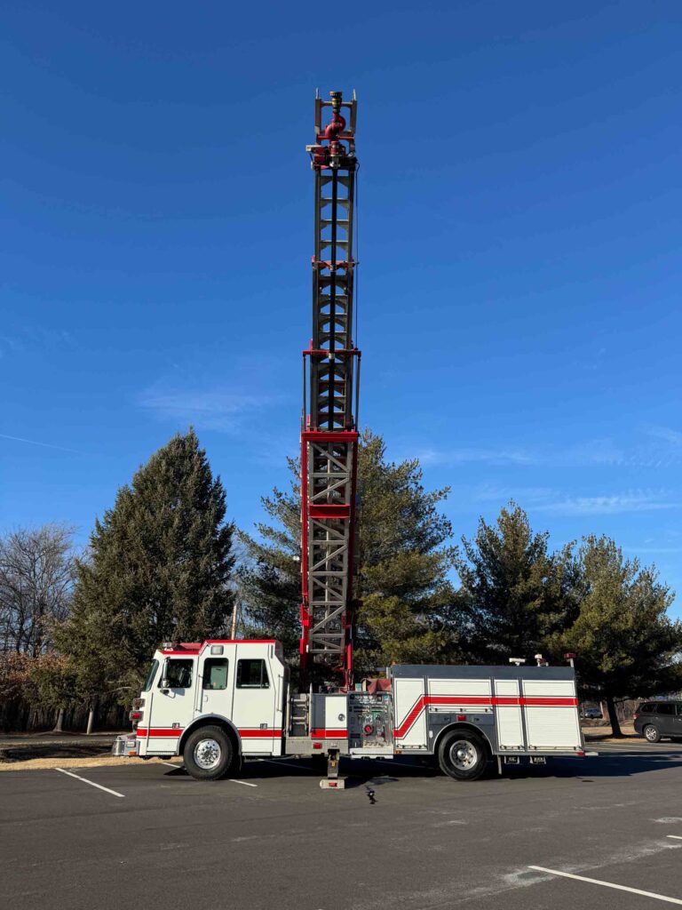 2011 Sutphen Mid-Mount Aerial Ladder