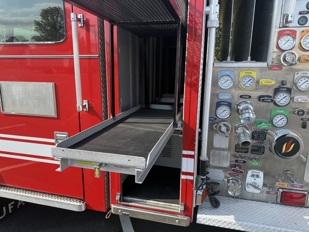 2009 Seagrave Pumper-SALE PENDING