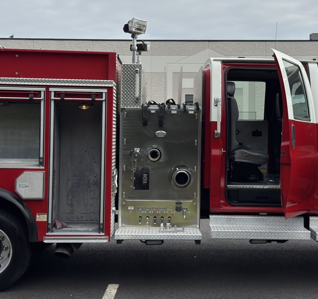 2008 Pierce Contender GMC 4×4