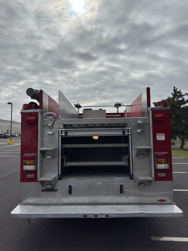 2008 Pierce Contender GMC 4×4