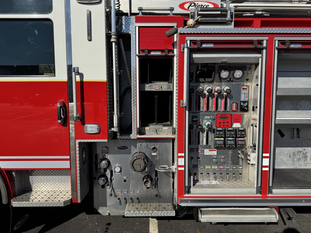 2011 Pierce Velocity Aerial (75’)