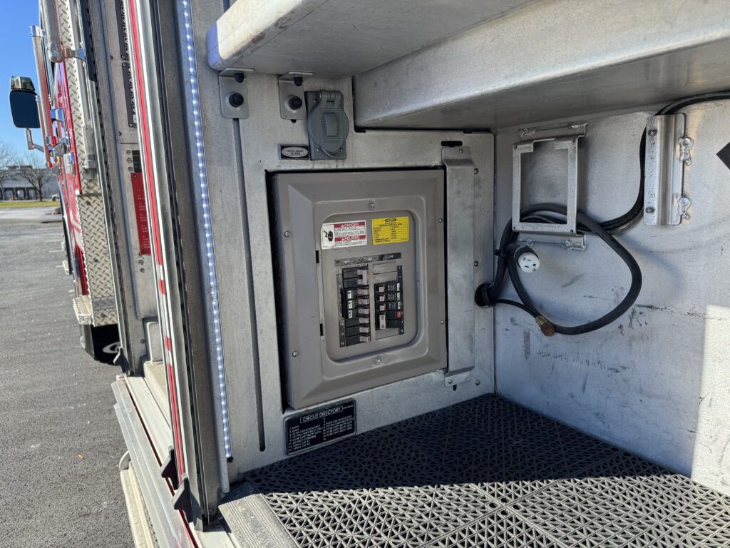 2011 Pierce Velocity Aerial (75’)