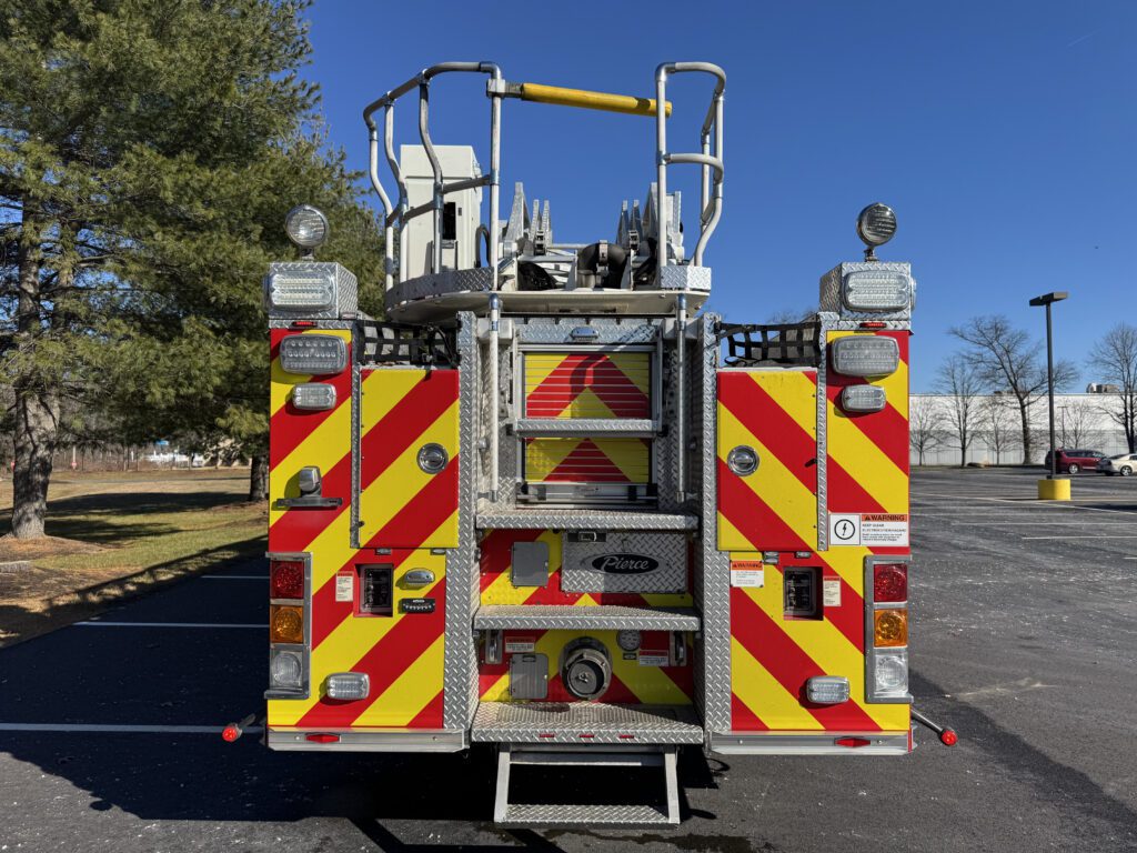2011 Pierce Velocity Aerial (75’)