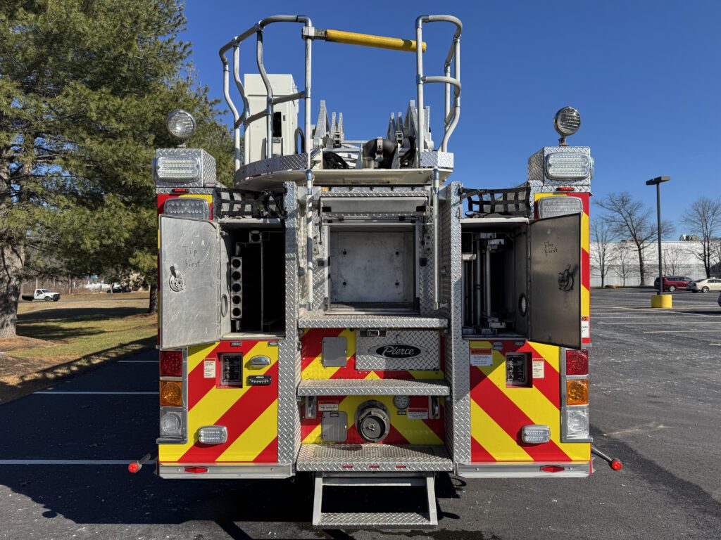 2011 Pierce Velocity Aerial (75’)