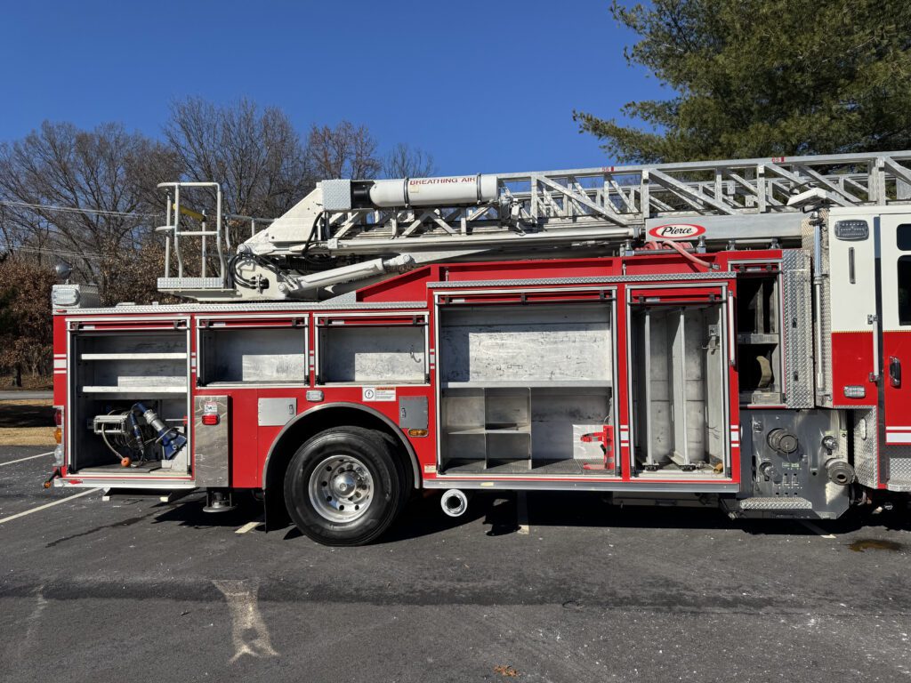 2011 Pierce Velocity Aerial (75’)