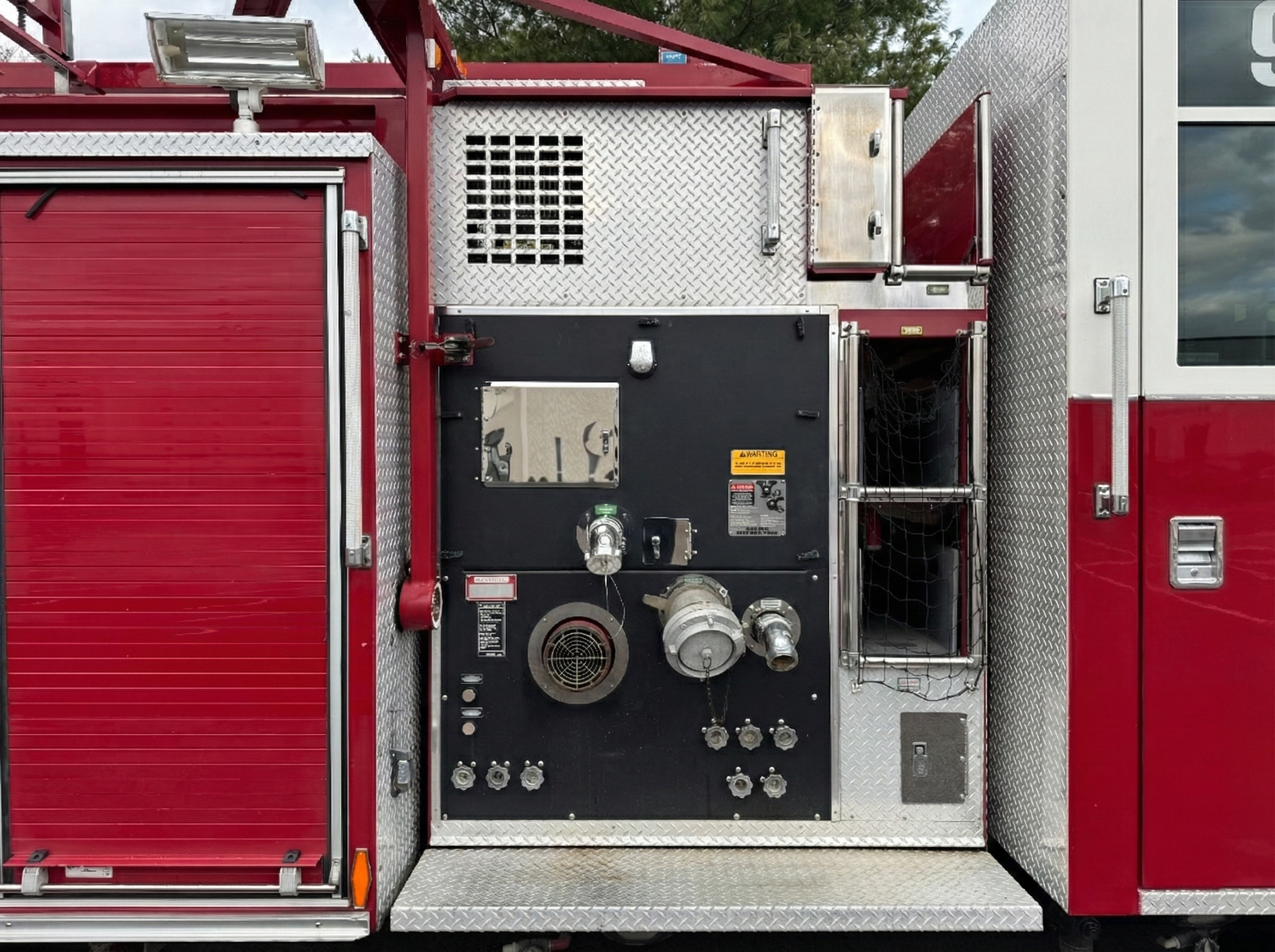 2008 Pierce Contender Pumper