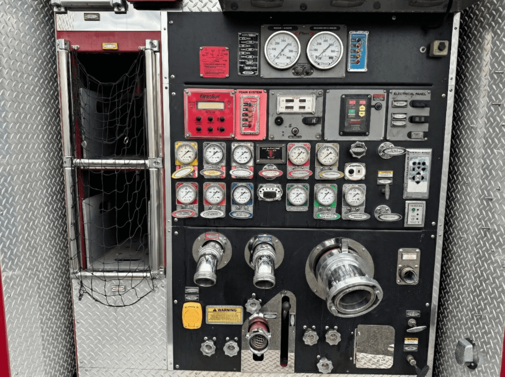 2008 Pierce Contender Pumper