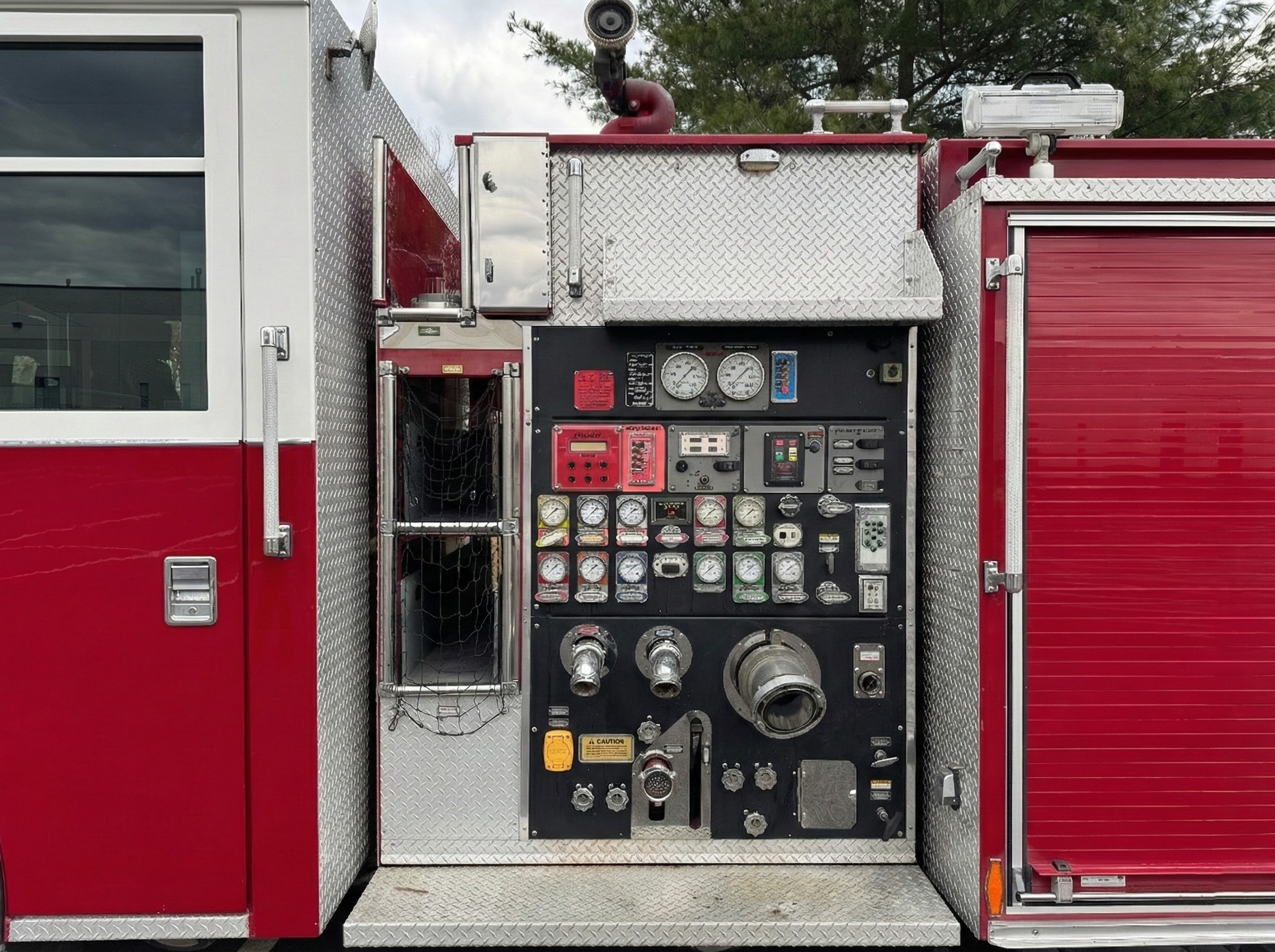 2008 Pierce Contender Pumper