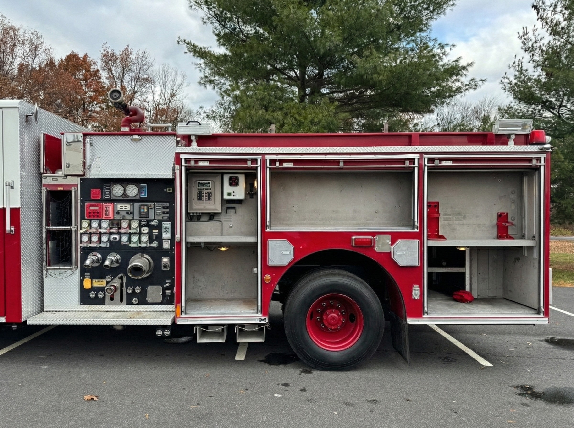 2008 Pierce Contender Pumper