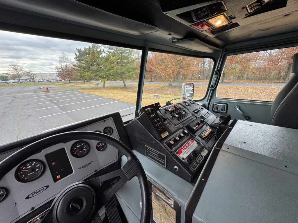 2008 Pierce Contender Pumper
