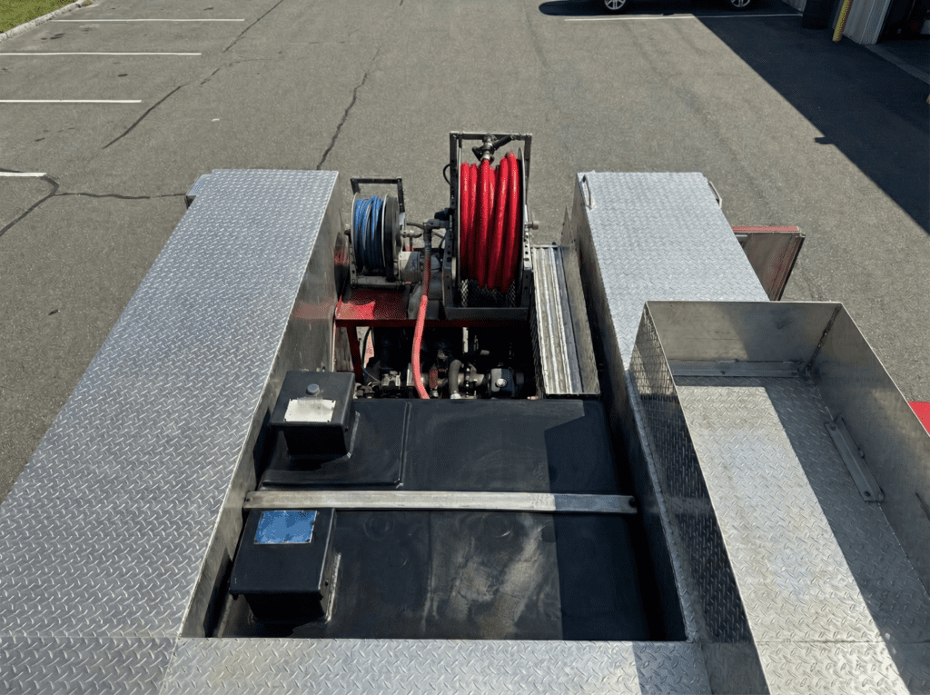 2006 Chevrolet C5500 4×4 Wet Rescue