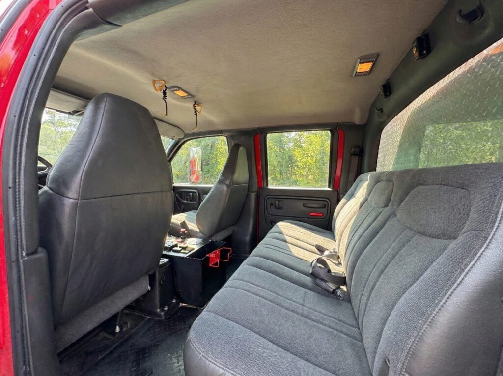 2006 Chevrolet C5500 4×4 Wet Rescue