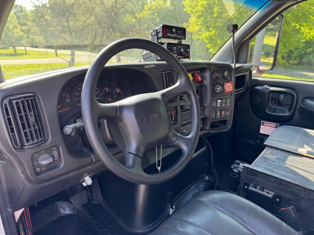 2006 GMC C8500 Utility Support Truck