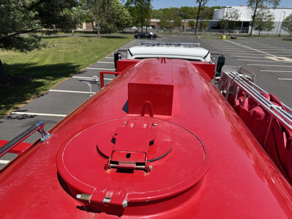 2006 Freightliner Tanker