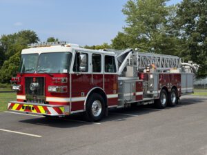 2013 Sutphen SP-90 85′ Aerial Platform