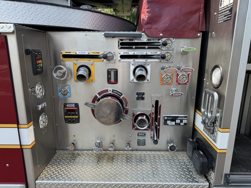 2013 Sutphen SP-90 85′ Aerial Platform