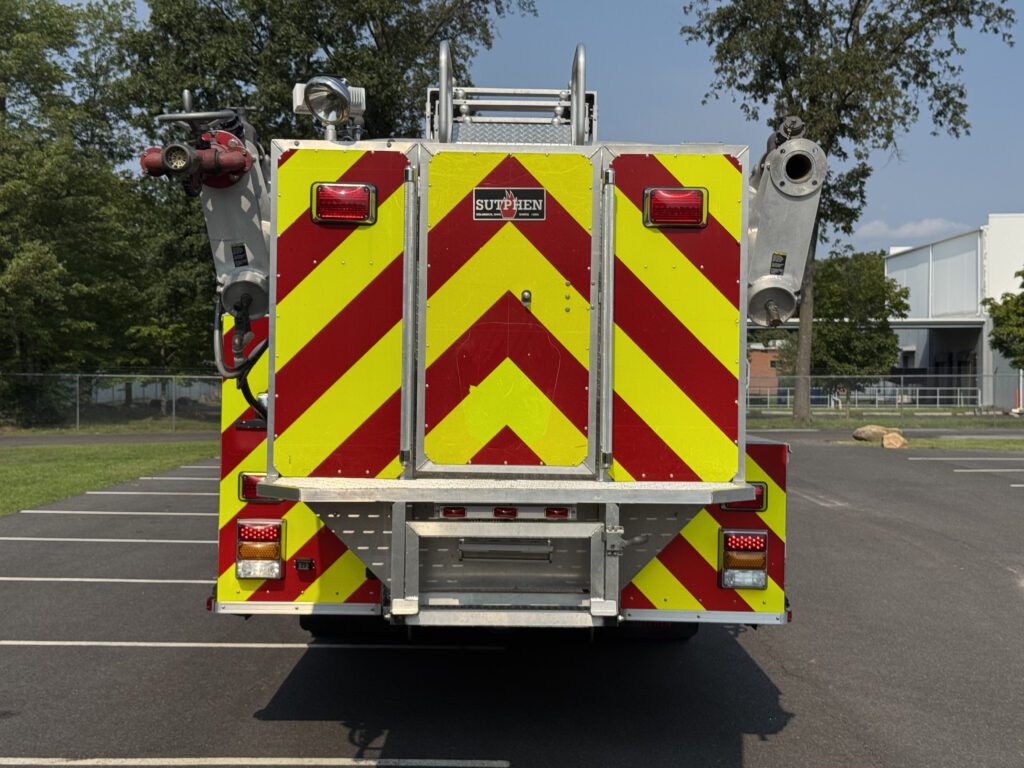 2013 Sutphen SP-90 85′ Aerial Platform