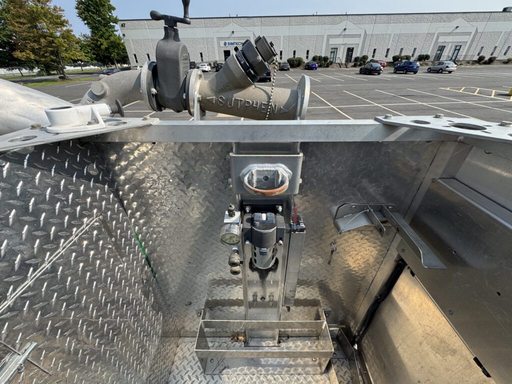 2013 Sutphen SP-90 85′ Aerial Platform