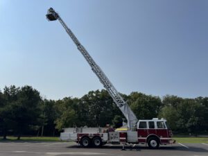 2013 Sutphen SP-90 85′ Aerial Platform